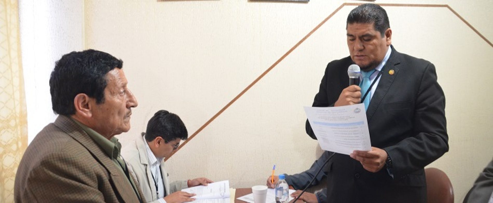 AZAEL ROSERO ELECTO PRESIDENTE DEL FÚTBOL PROFESIONAL DE COTOPAXI CON VOTO DIRIMENTE (VIDEO)
