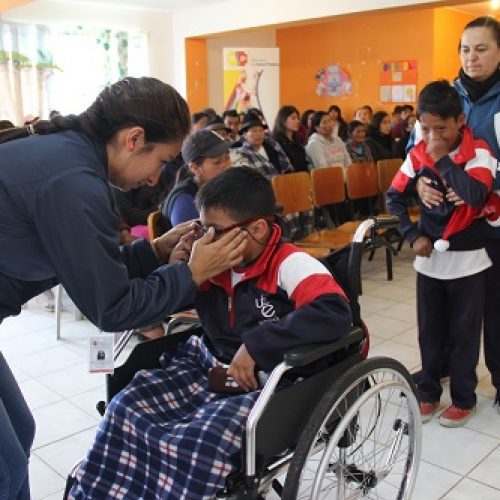 LENTES GRATUITOS FUERON ENTREGADOS POR MINISTERIO DE SALUD EN LATACUNGA