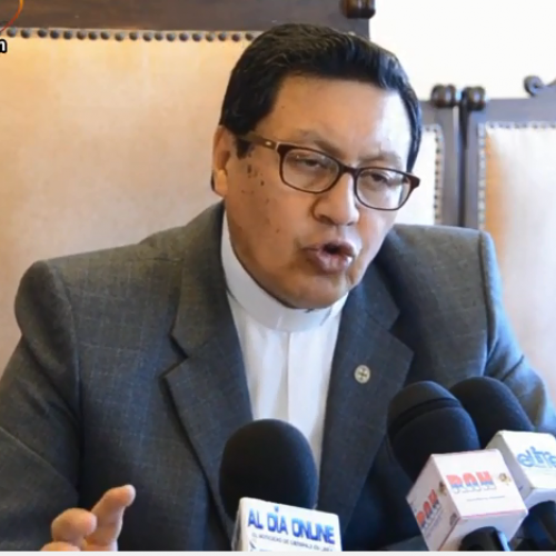 GEOVANNI PAZ MONSEÑOR DIOCESIS DE LATACUNGA ACCIONES PASTORALES EN DICIEMBRE.(VIDEO)