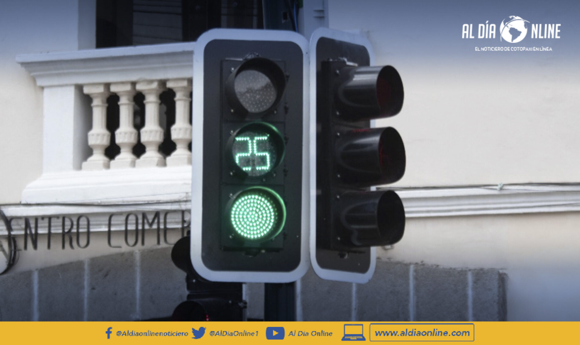 SEMÁFOROS INSTALADOS EN LATACUNGA CUENTAN CON UN SISTEMA INTELIGENTE QUE CONTROLARÁ LA SALA DE MONITOREO MUNICIPAL