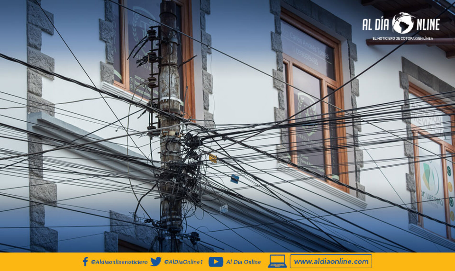 MUNICIPIO DE LATACUNGA SOCIALIZARÁ ORDENANZA CON PROVEEDORES DE INTERNET Y TV PARA RETIRAR CABLES DE LAS CALLES