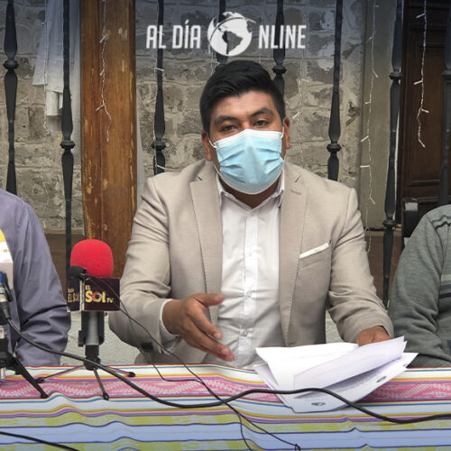 TRANSPORTISTAS LIVIANOS, COMUNITARIOS Y CIUDADANÍA DE PUJILÍ RECHAZAN QUE LA CTE TENGA EL CONTROL OPERATIVO DEL TRÁNSITO EN COTOPAXI