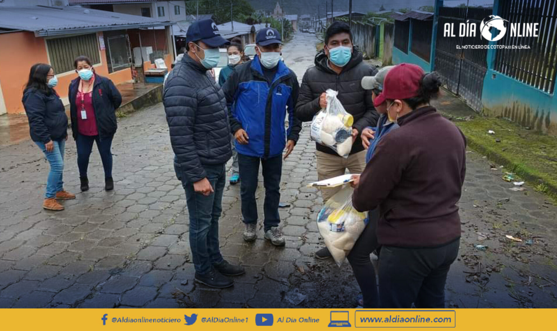 MUNICIPIO DE RIOBAMBA LLEGA CON AYUDA AL SUBTRÓPICO DE COTOPAXI POR GESTIÓN DE CONCEJAL CHUGCHILÁN