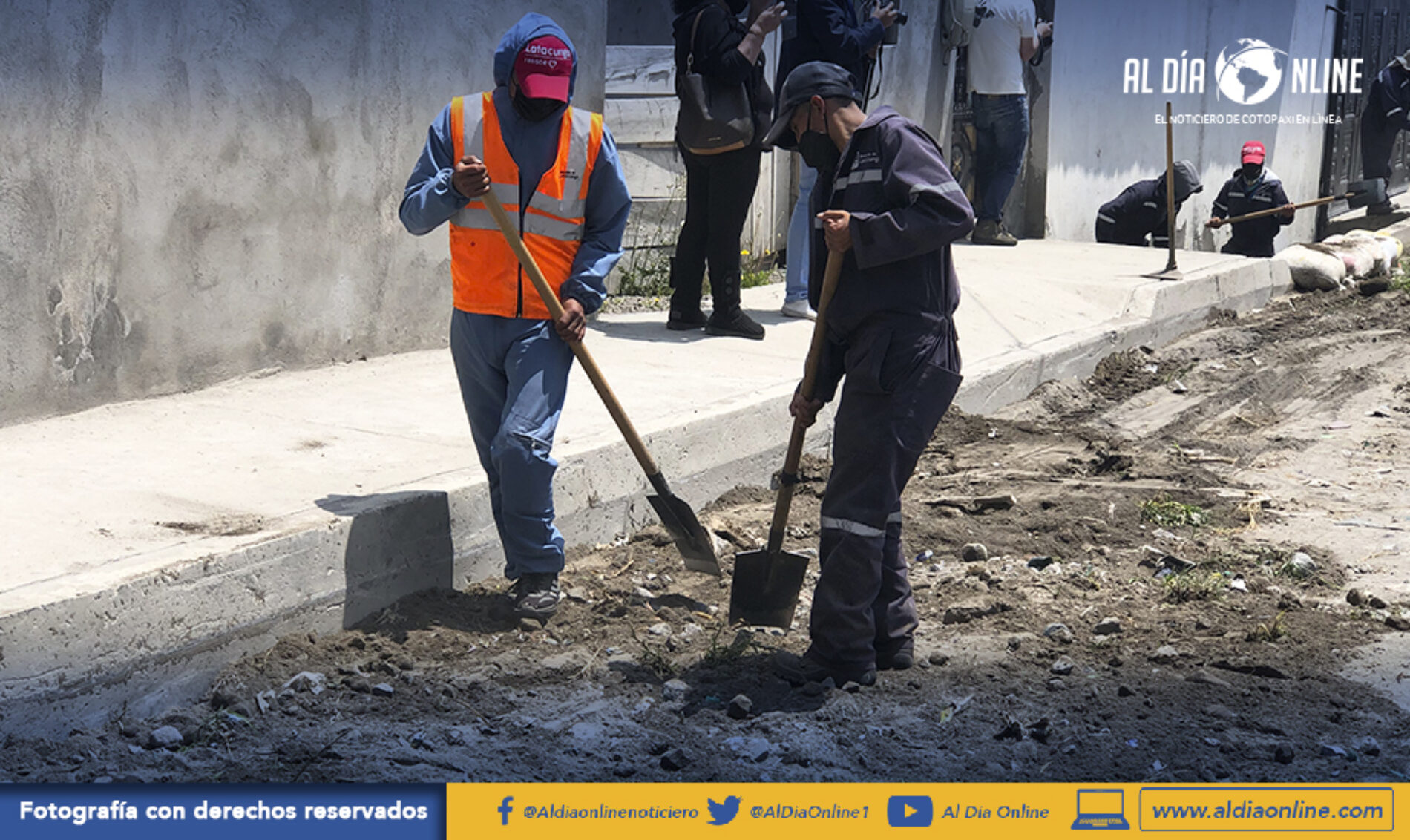 INTERVENCIÓN INTEGRAL POR EL INVIERNO: EN SAN FELIPE SE LIMPIAN CALLES, ACERAS, SUMIDEROS, PLAZAS Y PARQUES