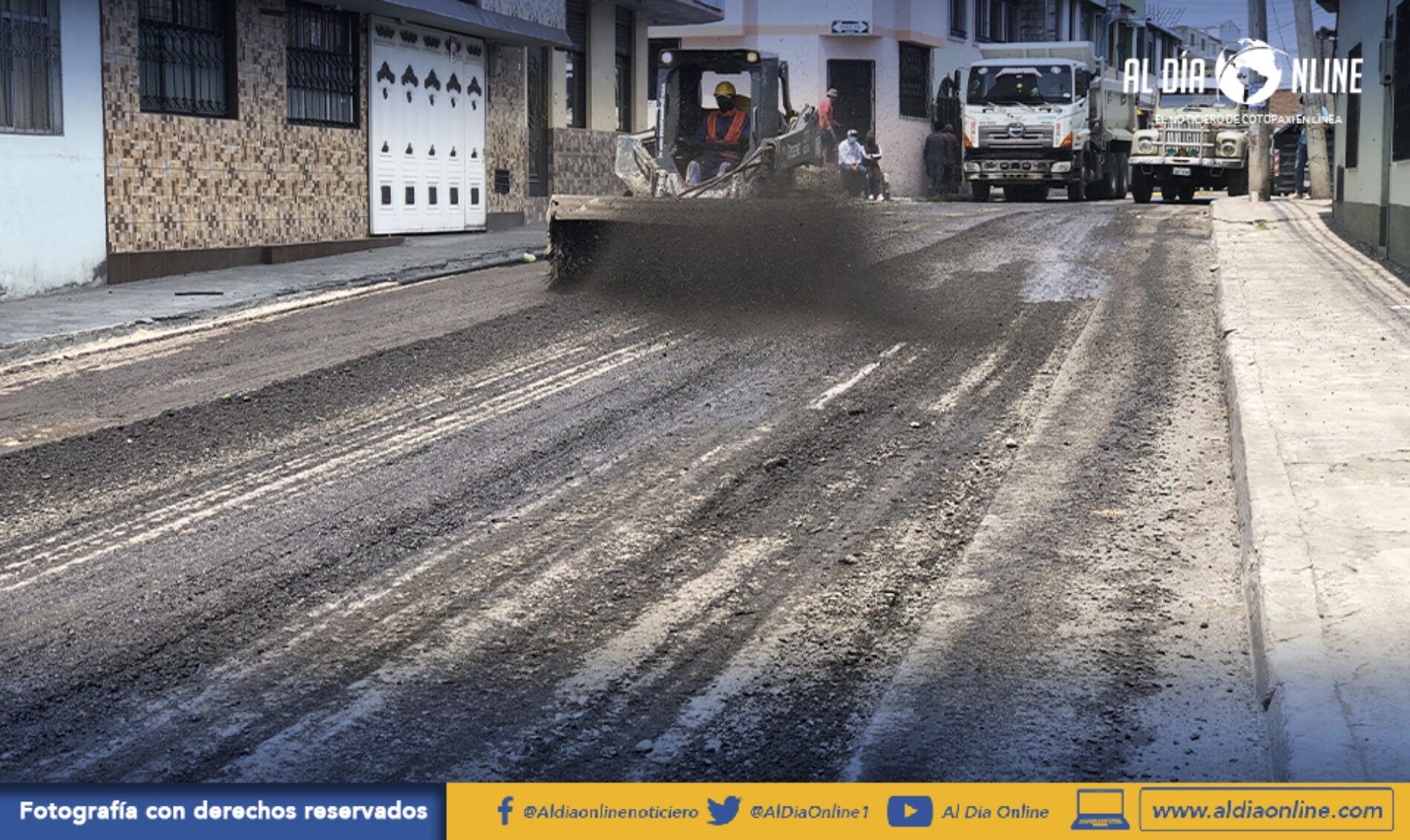 AVANZA PLAN DE OBRAS VIALES, AL MOMENTO SE TRABAJA EN EL RECAPEO DE LA VÍA QUE CONDUCE A SANTA ROSA DE PICHUL