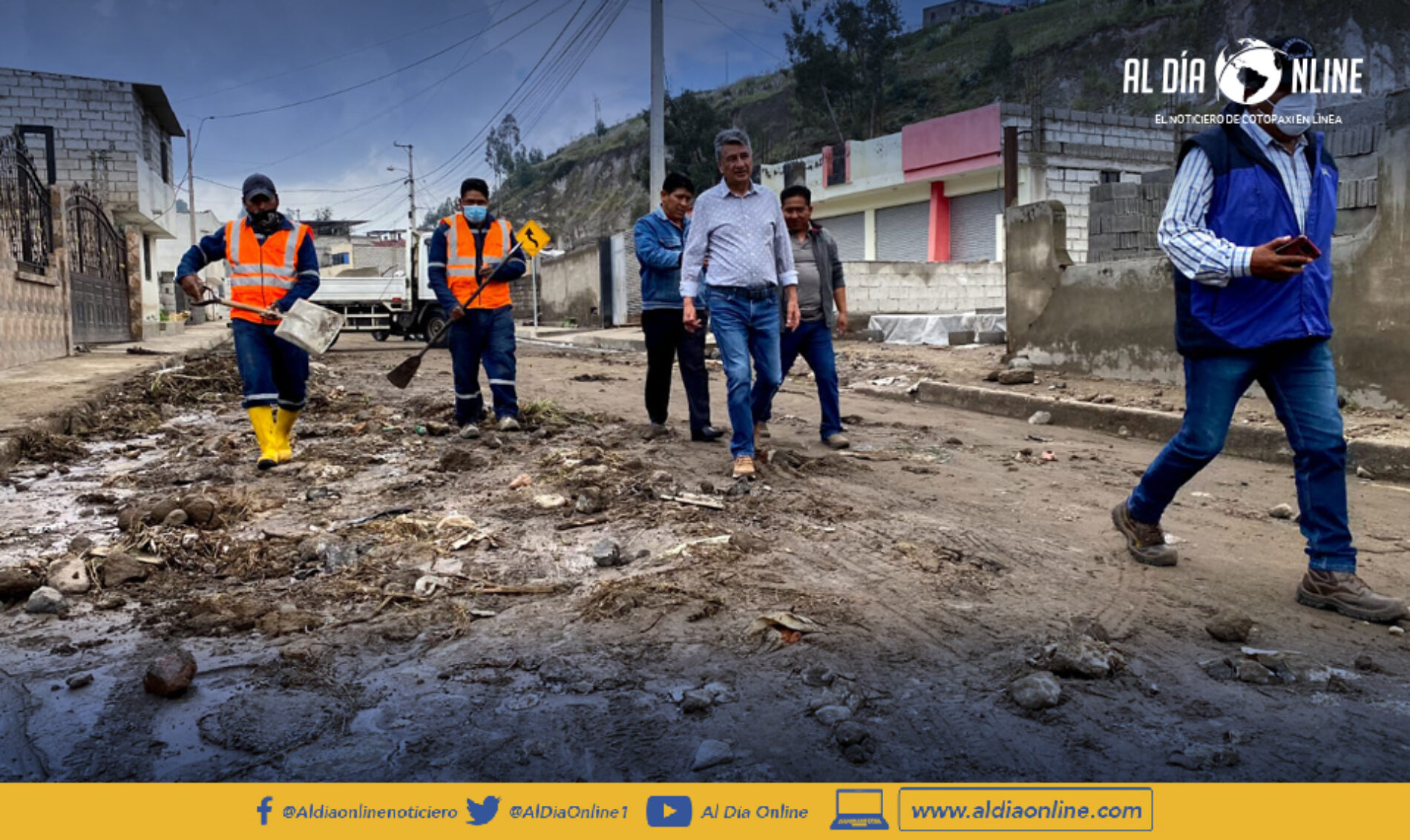 GAD. LATACUNGA DESPLIEGA  MAQUINARIA PARA LA LIMPIEZA Y HABILITACIÓN DE LAS VÍAS AFECTADAS POR LA LLUVIA EN VARIOS SECTORES DE LA CIUDAD