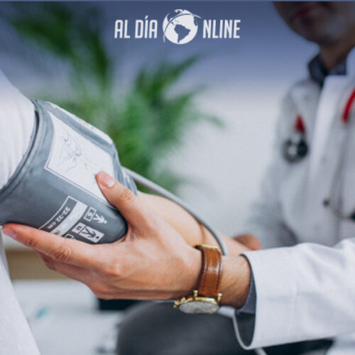 IESS Y SINDICAO DE CHOFERES DEL CANTÓN SAQUISILÍ FIRMAN CONVENIO PARA FERIA DE SALUD.