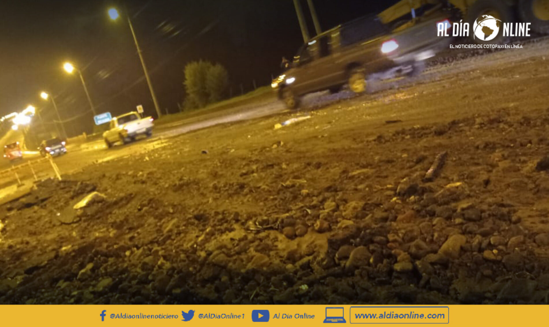MAQUINARIA DE MUNICIPIO LATACUNGA INTERVIENE EN CALLES AFECTADAS POR LLUVIAS (VIDEO)