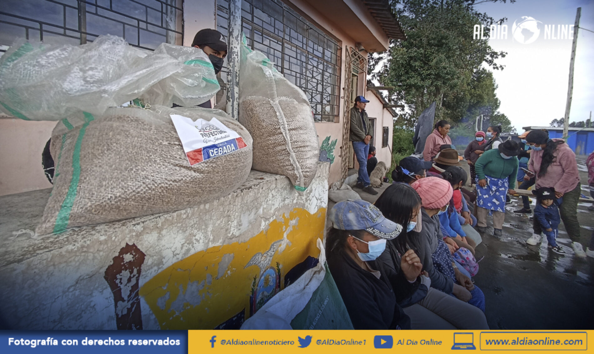 PREFECTURA DE COTOPAXI ENTREGA SEMILLAS DE QUINUA, CHOCHO Y CEBADA A LA COMUNIDAD DE SAMILPAMBA-TANICUCHÍ (VIDEO)
