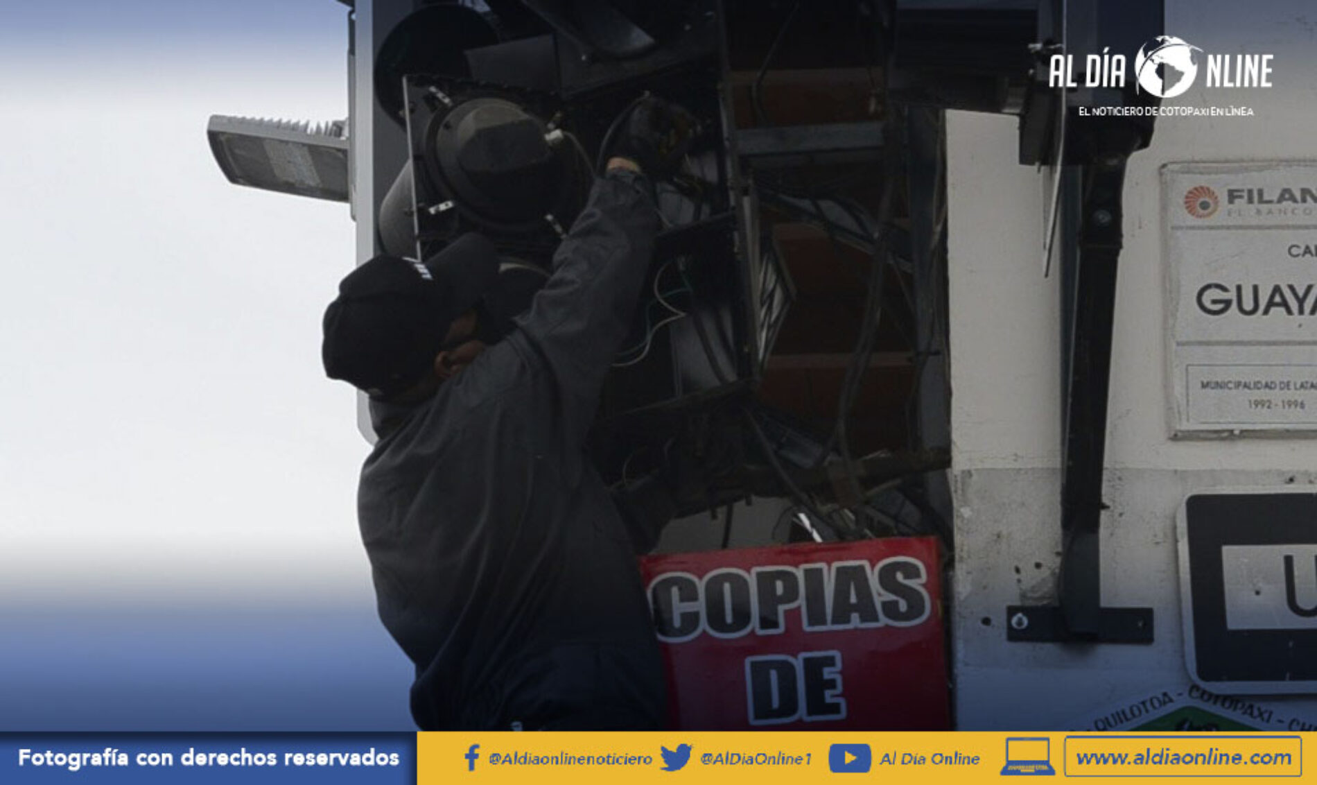 25 SEMÁFOROS DE VARIAS INTERSECCIONES DE LATACUNGA, SERÁN RETIRADOS. (VIDEO)