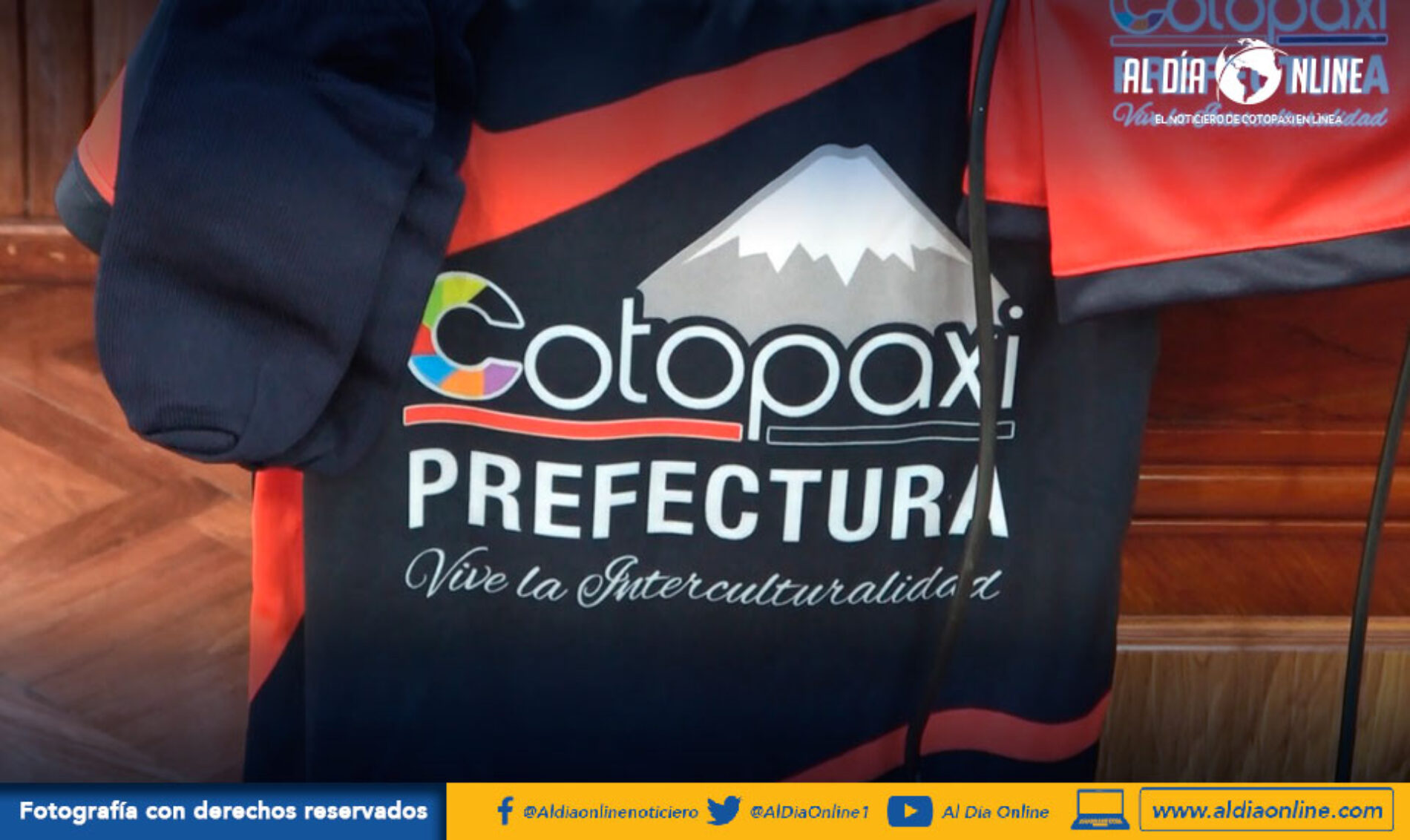 LIGA DEPORTIVA CANTONAL DE SIGCHOS  RECIBIÓ UNIFORMES PARA ESCUELA DE FÚTBOL
