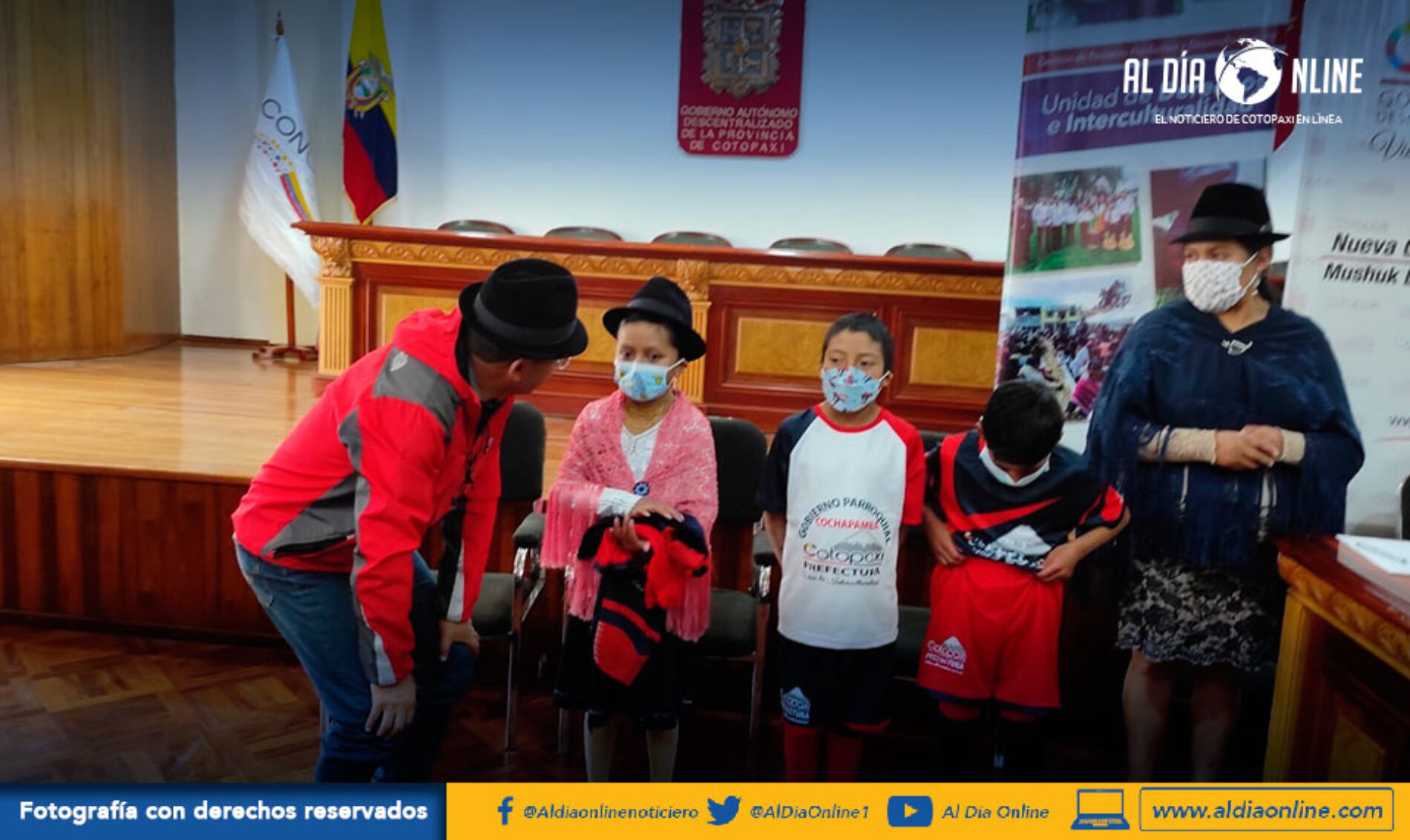 MÁS DE 2.000 NIÑOS Y NIÑAS DE 19 ESCUELAS DE FÚTBOL RECIBEN UNIFORMES DEL GAD PROVINCIAL DE COTOPAXI.(VIDEOS)