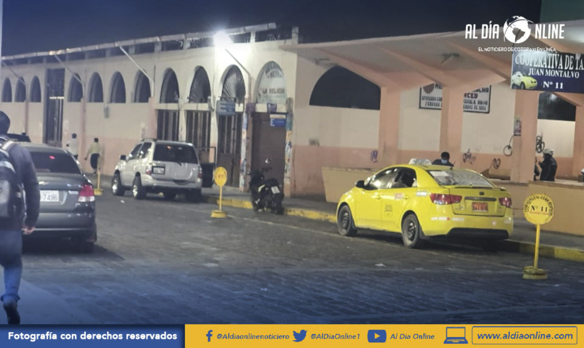COLECTIVO CIUDADANO DENUNCIA POSIBLES IRREGULARIDADES EN EL INCREMENTO DE TAXIS EN LATACUNGA.(VIDEO)