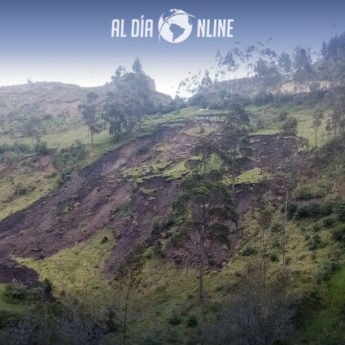 PARROQUIA ISINLIVÍ PRESENTA GRAVES AFECTACIONES EN VÍAS, DEBIDO A LAS CONSTANTES LLUVIAS. (VIDEO)