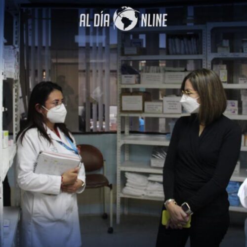 MINISTRA DE SALUD VISITÓ CENTRO DE SALUD No3 Y SANTA ROSA RIOBAMBA.