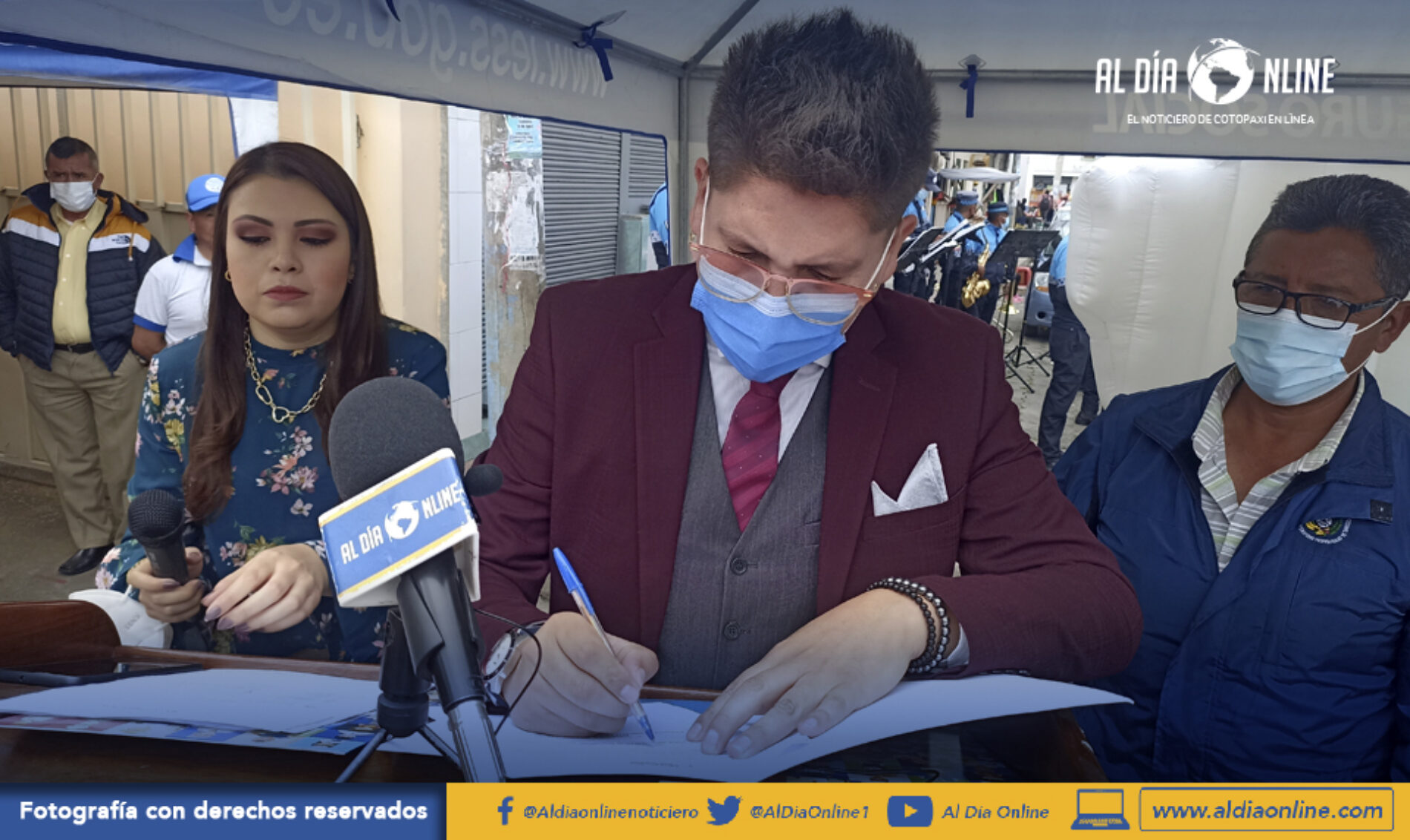 SINDICATO DE CHOFERES DE SAQUISILÍ Y DIRECTOR DE IESS COTOPAXI FIRMARON CONVENIO INTERINSTITUCIONAL (VIDEO)