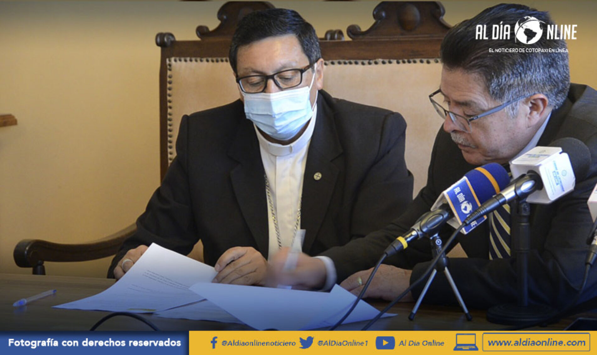 DIÓCESIS DE LATACUNGA Y NOVACERO FIRMAN CONVENIO PARA RECONSTRUCCIÓN DE VIVIENDAS. (VIDEO)