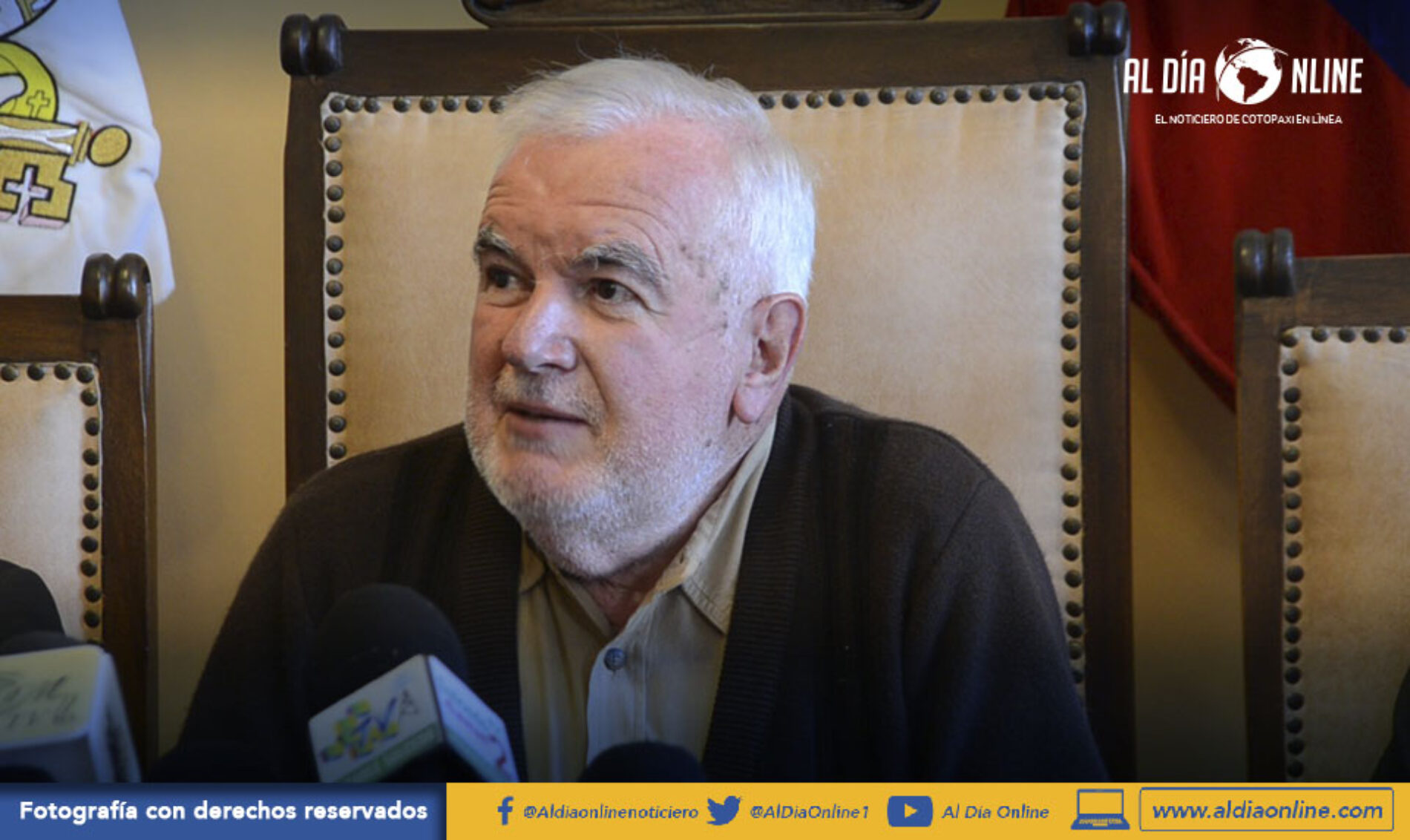 DIÓCESIS DE LATACUNGA Y NOVACERO FIRMAN CONVENIO PARA RECONSTRUCCIÓN DE VIVIENDAS. (VIDEO)