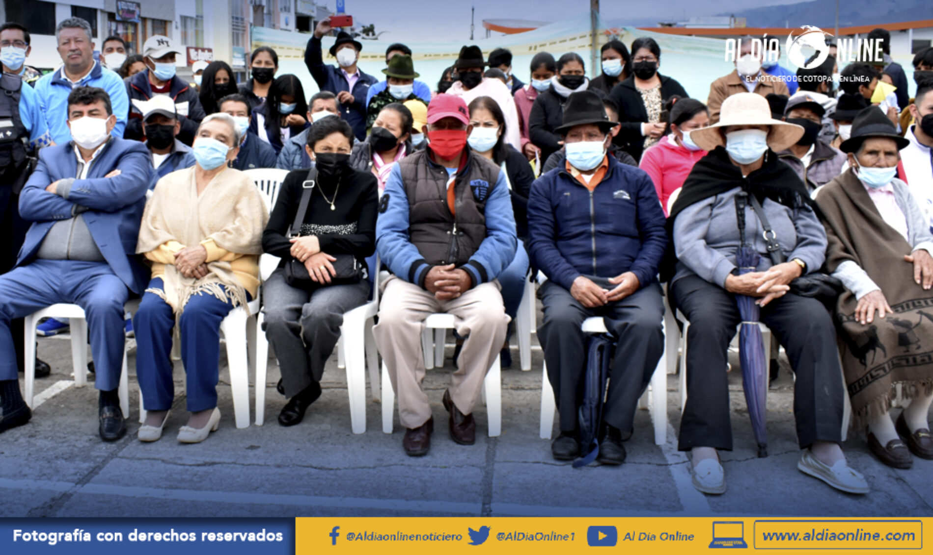 PRIMERA PIEDRA DE LA OBRA DE PLAZA CÍVICA – CULTURAL FUE COLOCADA EN PUJILÍ Y 8 MESES DEMORARÁ LA CONSTRUCCIÓN (VIDEO)