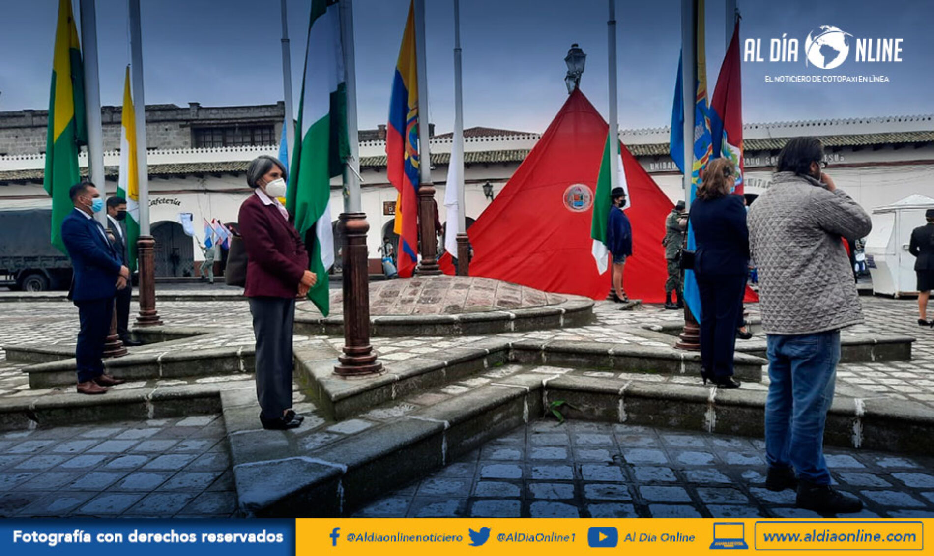 IZADA DE LA BANDERA DE COTOPAXI PRIMER ACTO DESARROLLADO ESTE DÍA DE PROVINCIALIZACÓN DE COTOPAXI
