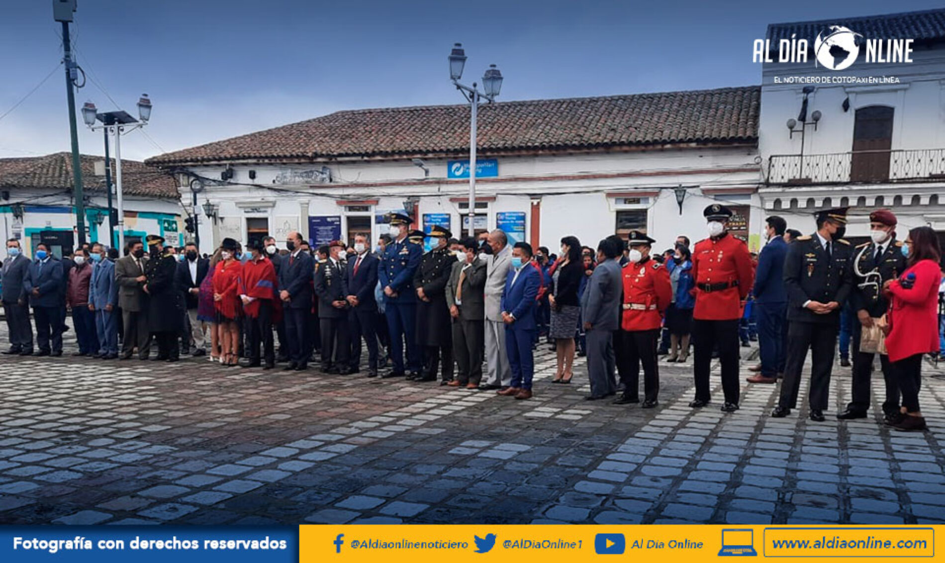 IZADA DE LA BANDERA DE COTOPAXI PRIMER ACTO DESARROLLADO ESTE DÍA DE PROVINCIALIZACÓN DE COTOPAXI