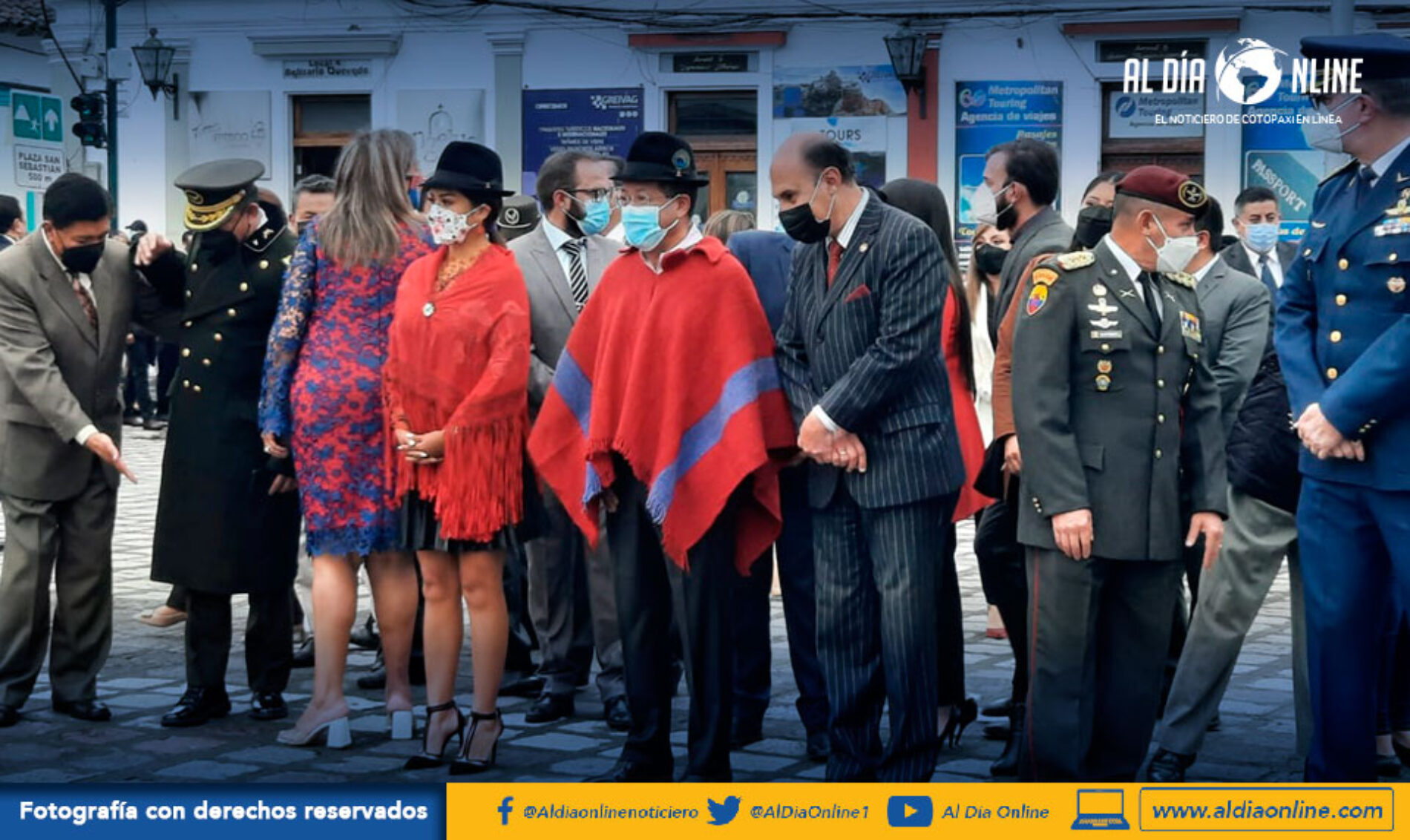IZADA DE LA BANDERA DE COTOPAXI PRIMER ACTO DESARROLLADO ESTE DÍA DE PROVINCIALIZACÓN DE COTOPAXI