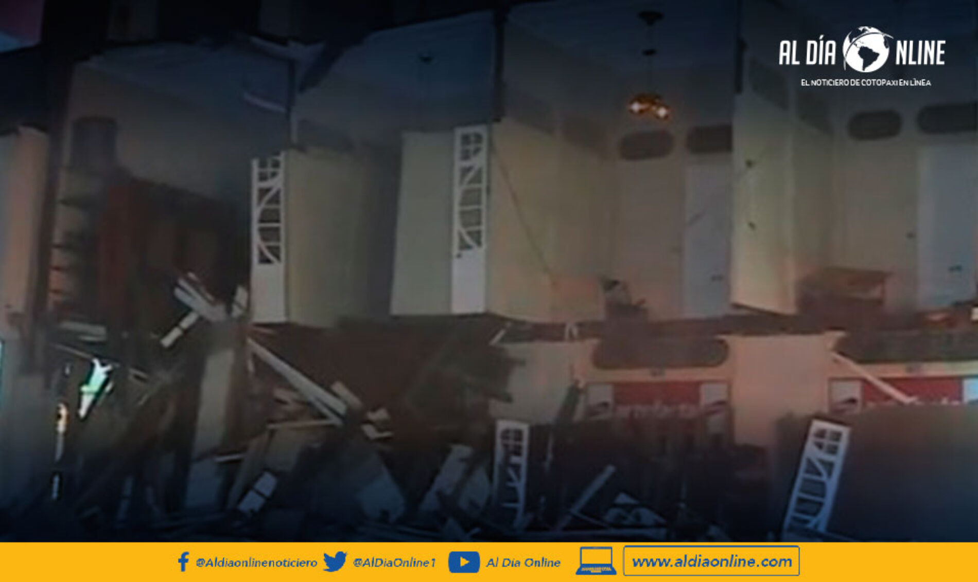 COLAPSA PARTE DE EDIFICIO PATRIMONIAL EN EL CENTRO DE GUAYAQUIL