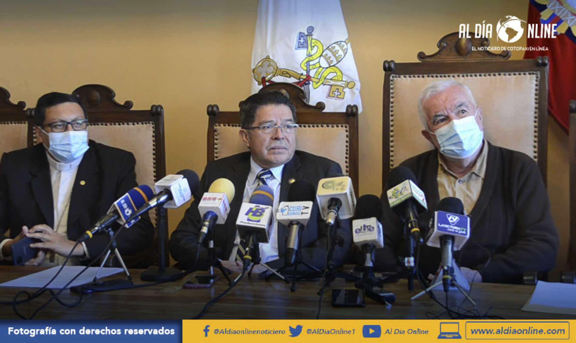 DIÓCESIS DE LATACUNGA Y NOVACERO FIRMAN CONVENIO PARA RECONSTRUCCIÓN DE VIVIENDAS. (VIDEO)