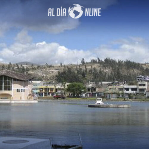 MUNICIPALIDAD DE LATACUNGA TRABAJA EN EL CUIDADO Y REFORESTACIÓN EN PARQUES Y JARDINES DE LA CIUDAD. (VIDEO)