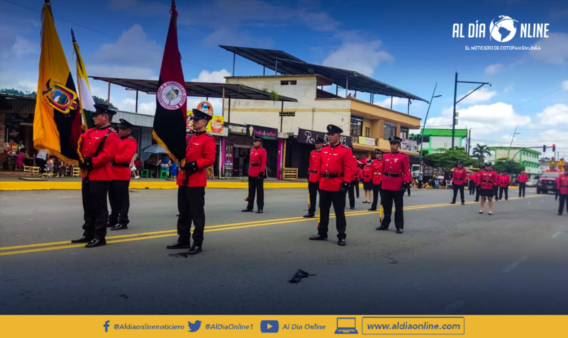 CUERPOS DE BOMBEROS DE LATACUNGA ESTUVIERON PRESENTES EN DÍA DE CANTONIZACIÓN DE LA MANÁ
