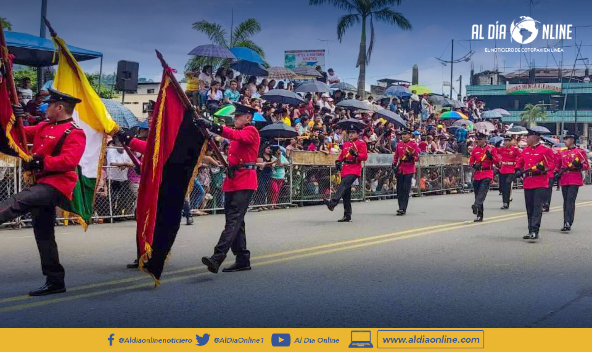 CUERPOS DE BOMBEROS DE LATACUNGA ESTUVIERON PRESENTES EN DÍA DE CANTONIZACIÓN DE LA MANÁ