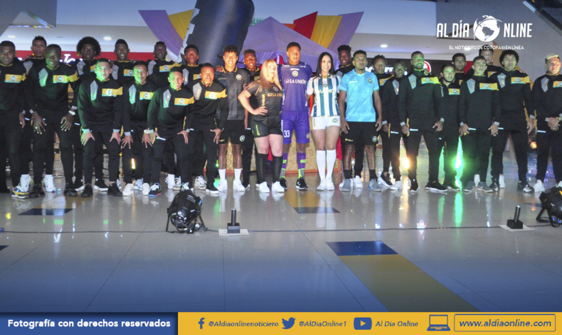LA UNIÓN HIZO PRESENTACIÓN DE PLANTILLA DE JUGADORES Y SALÍO A TULCÁN PARA LA COPA ECUADOR (VIDEO)