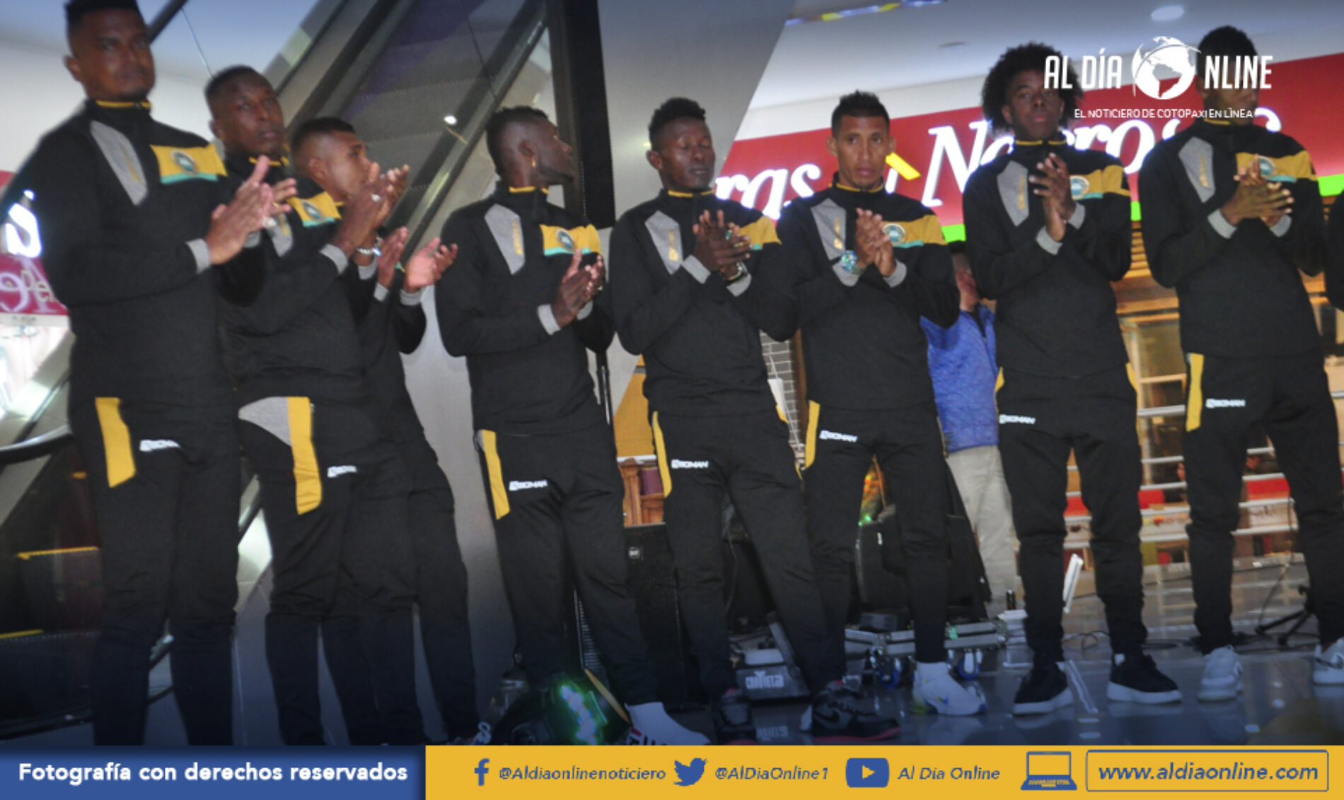 LA UNIÓN HIZO PRESENTACIÓN DE PLANTILLA DE JUGADORES Y SALÍO A TULCÁN PARA LA COPA ECUADOR (VIDEO)