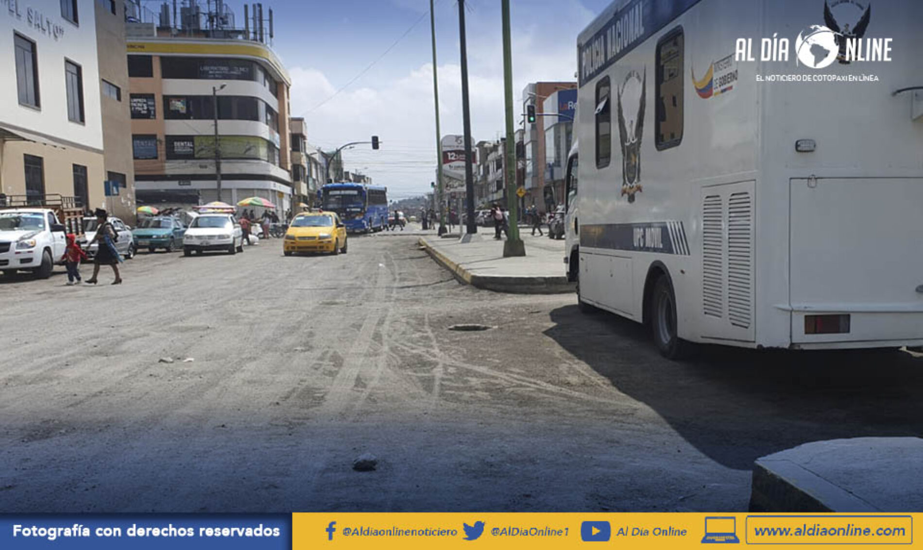 CENTRO COMERCIAL POPULAR EL SALTO INSEGURIDAD E INFORMALISMO MOLESTA A COMERCIANTES. (VIDEO Y AUDIO)
