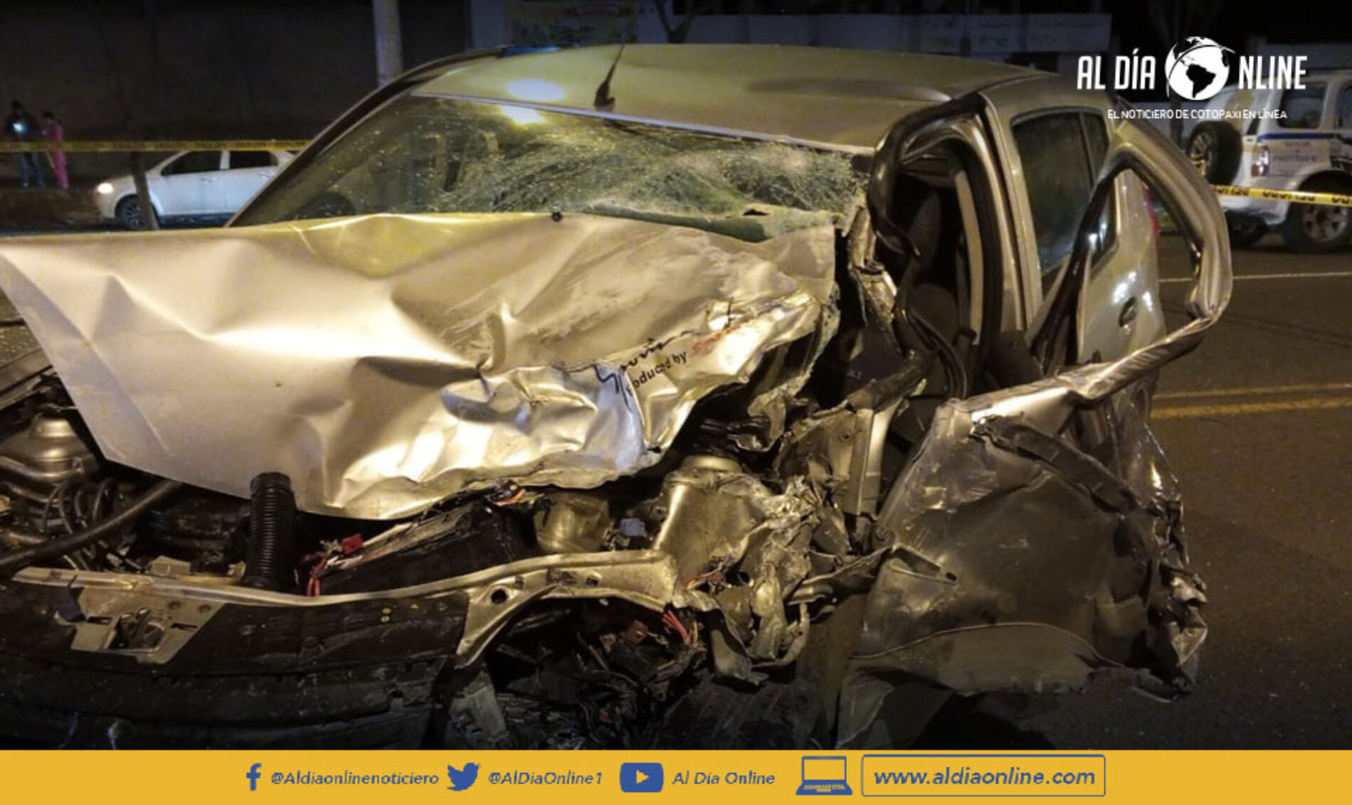 BOMBEROS LATACUNGA ACUDEN A ACCIDENTE DE TRÁNSITO EN EL SECTOR EL NIÁGARA CON DOS PERSONAS HERIDAS.