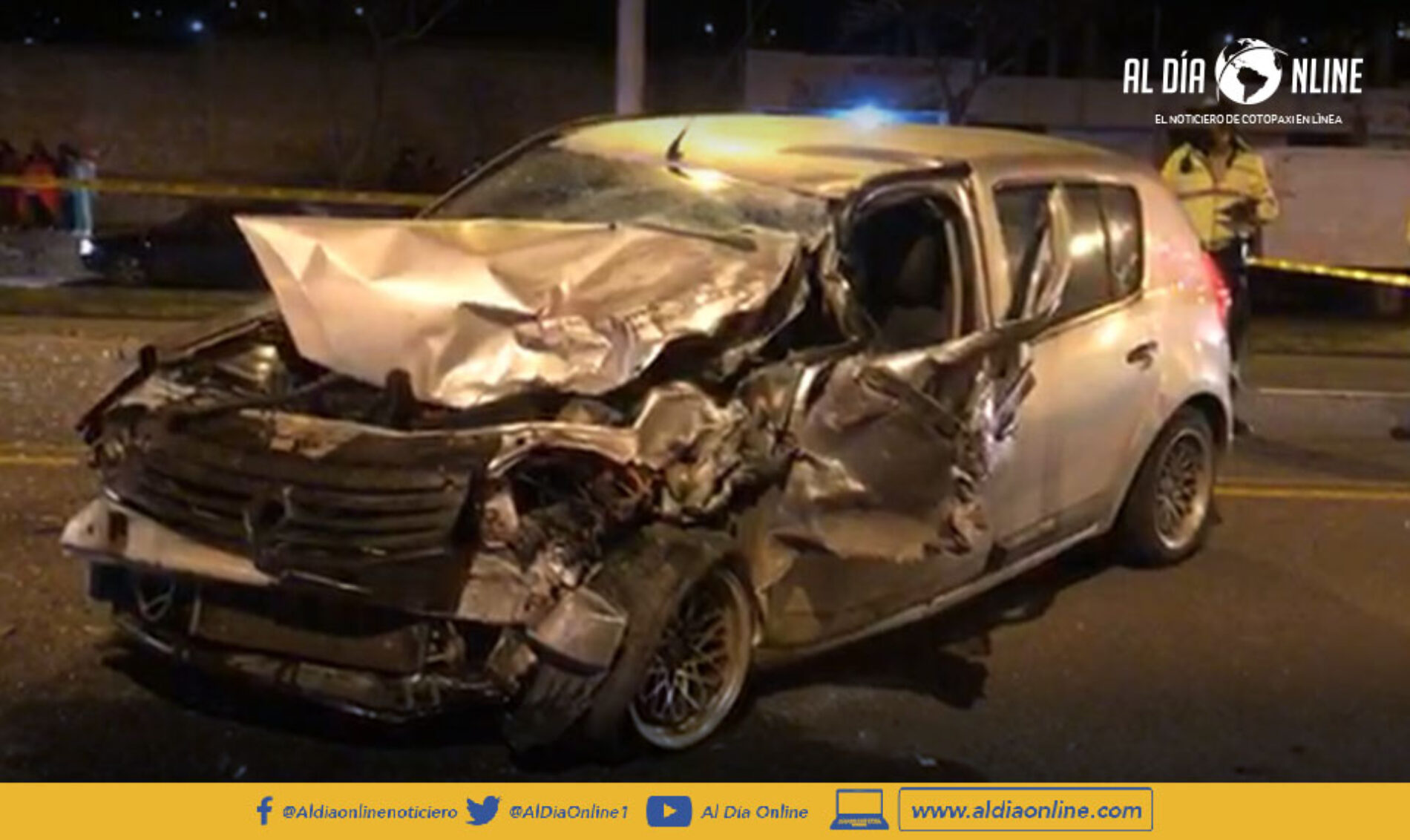 BOMBEROS LATACUNGA ACUDEN A ACCIDENTE DE TRÁNSITO EN EL SECTOR EL NIÁGARA CON DOS PERSONAS HERIDAS.