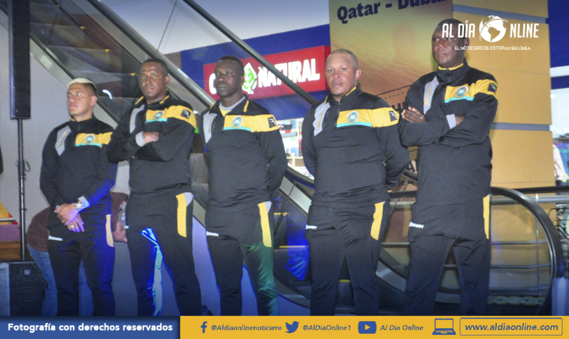 LA UNIÓN HIZO PRESENTACIÓN DE PLANTILLA DE JUGADORES Y SALÍO A TULCÁN PARA LA COPA ECUADOR (VIDEO)