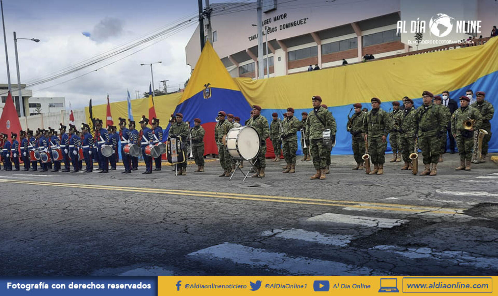 LATACUNGA RECIBIÓ CABALGATA LIBERTARIA POR EL BICENTENARIO DEL 24 DE MAYO.(VIDEO)