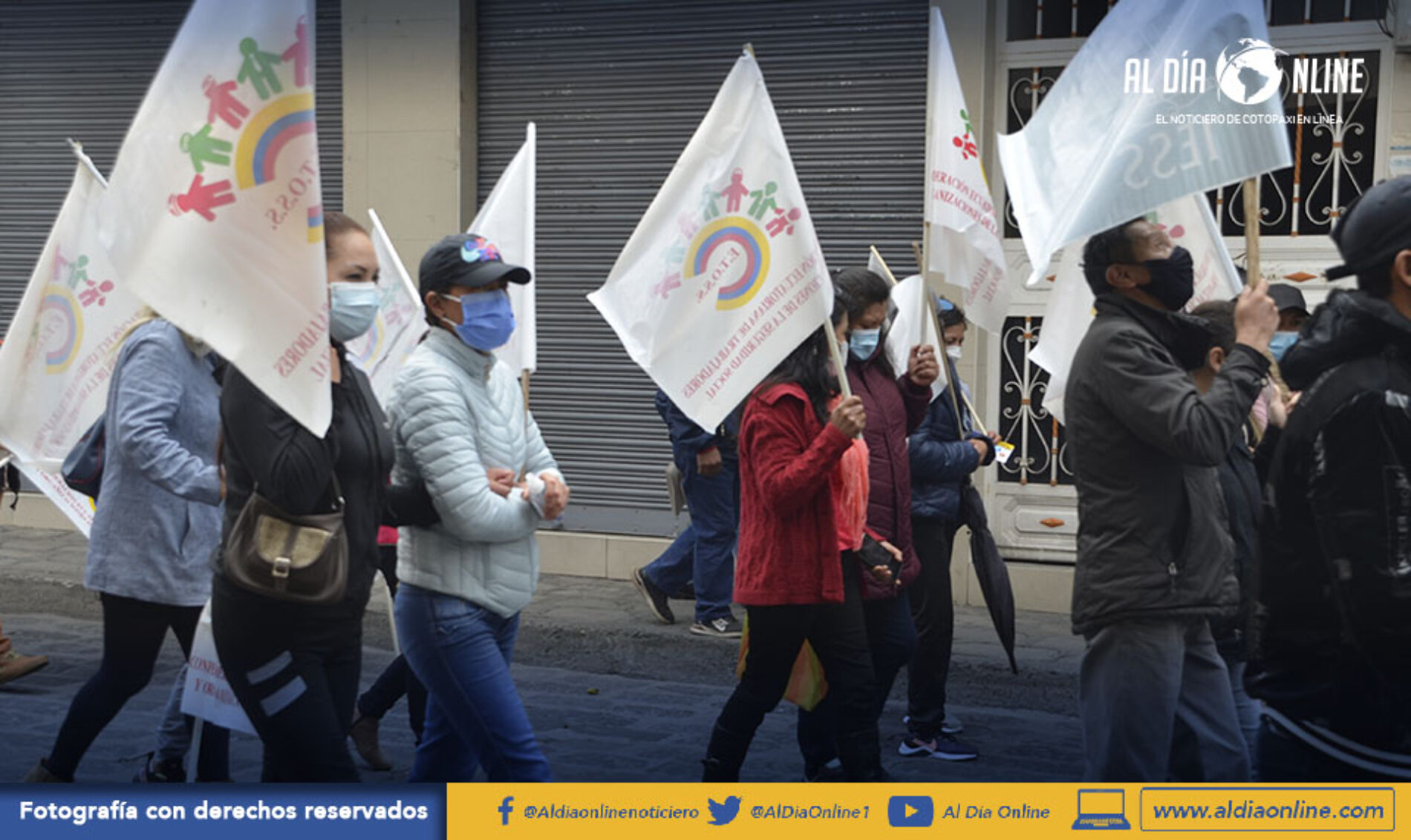 MAYO INICIÓ CON MOVILIZACIONES, 1000 PERSONAS FUERON PARTÍCIPES EN LATACUNGA. (VIDEO)