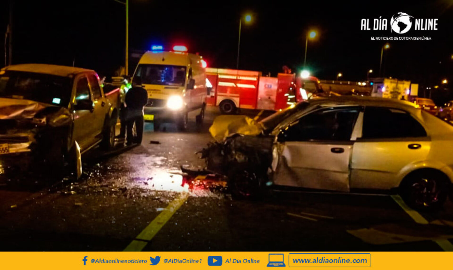CUERPO DE BOMBEROS DE LATACUNGA ASISITIÓ  ACCIDENTE DE TRÁNSITO A LA ALTURA DEL INTERCAMBIADOR DE PUJILÍ.