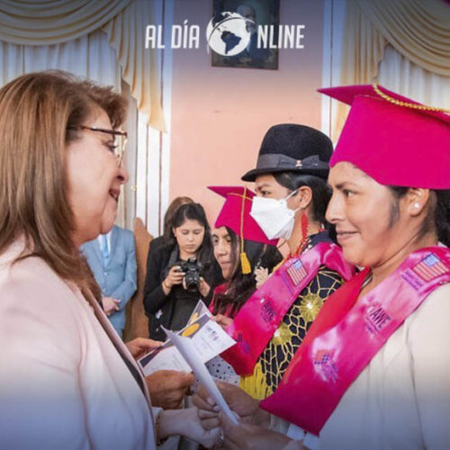 30 EMPRENDEDORAS DE COTOPAXI SE GRADUARON DEL PROGRAMA AWE. (VIDEO)