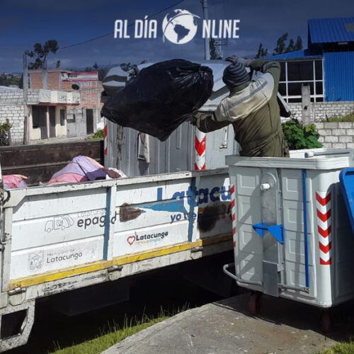 EPAGAL REDOBLA ESFUERZOS POR MANTENER LIMPIA LATACUNGA EN LAS MOVILIZACIONES