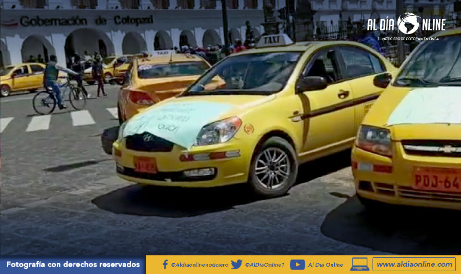 TAXIS DE COTOPAXI SE UNEN A MOVILIZACIONES Y EXIGEN COSTO DE GASOLINA EXTA A $2,10 (VIDEO)