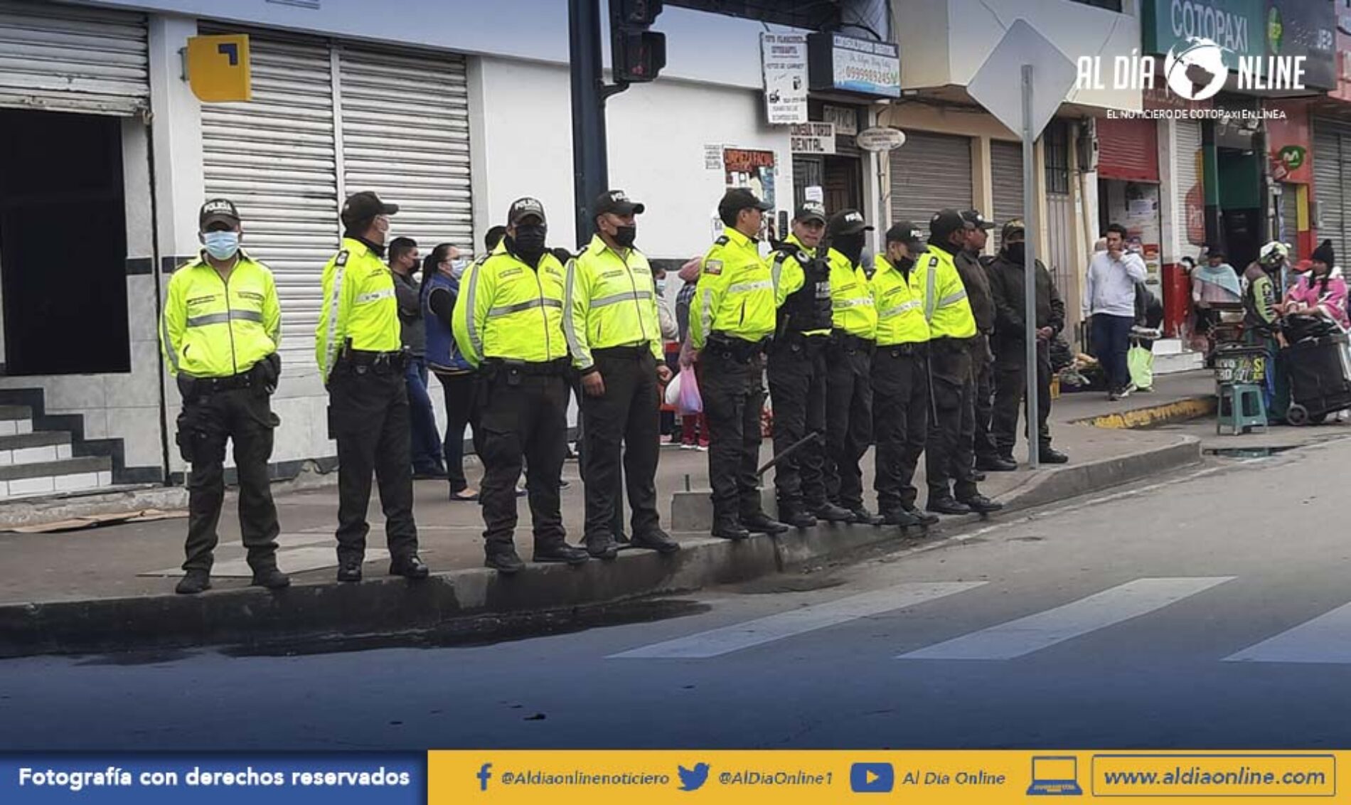 PATRULLAJE CONSTANTE REALIZAN MIEMBROS POLICIALES EN LATACUNGA (VIDEO)