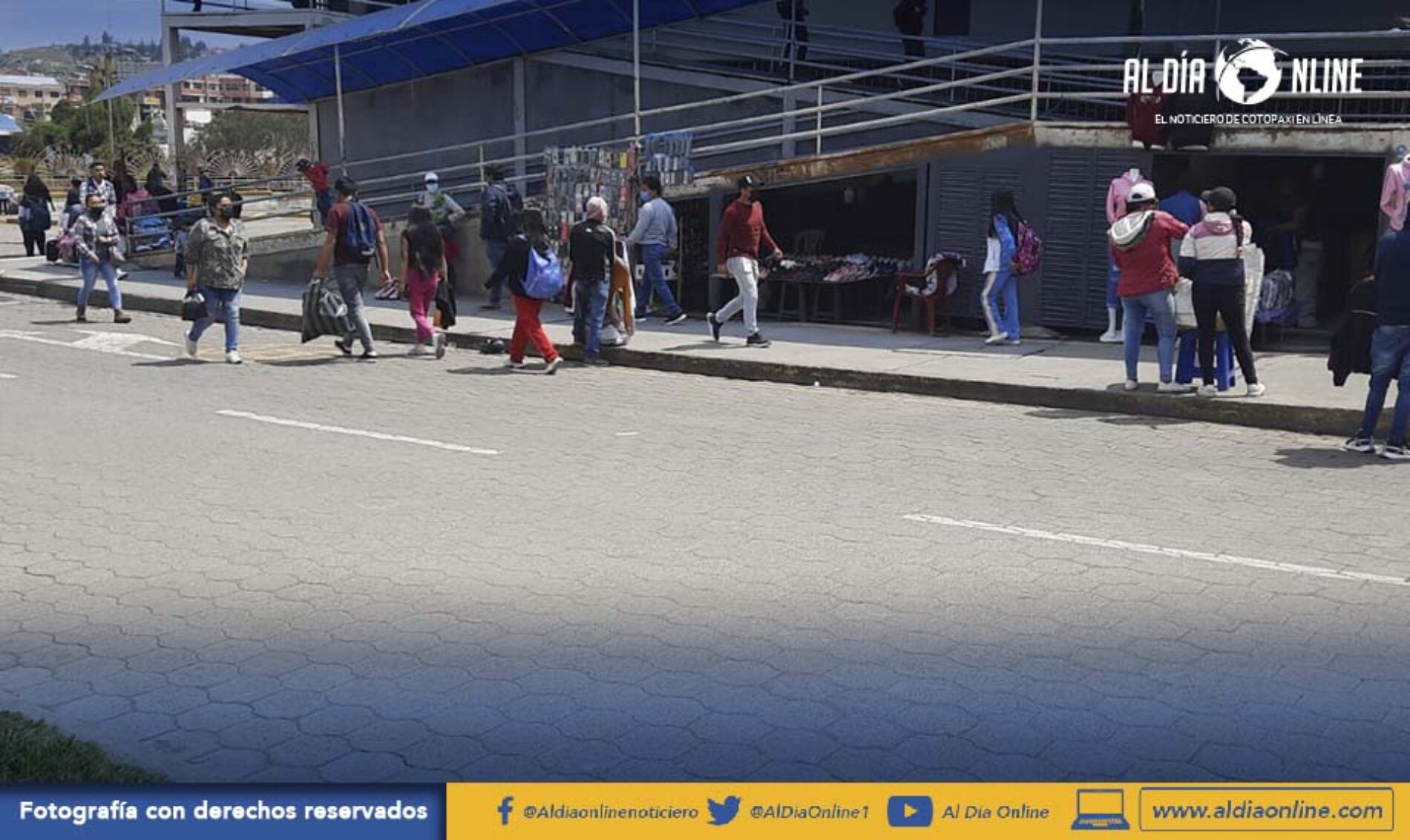 LOCALES DE LA AV. 5 JUNIO SIN PERMISOS DE CONSTRUCCIÓN. (VIDEO)