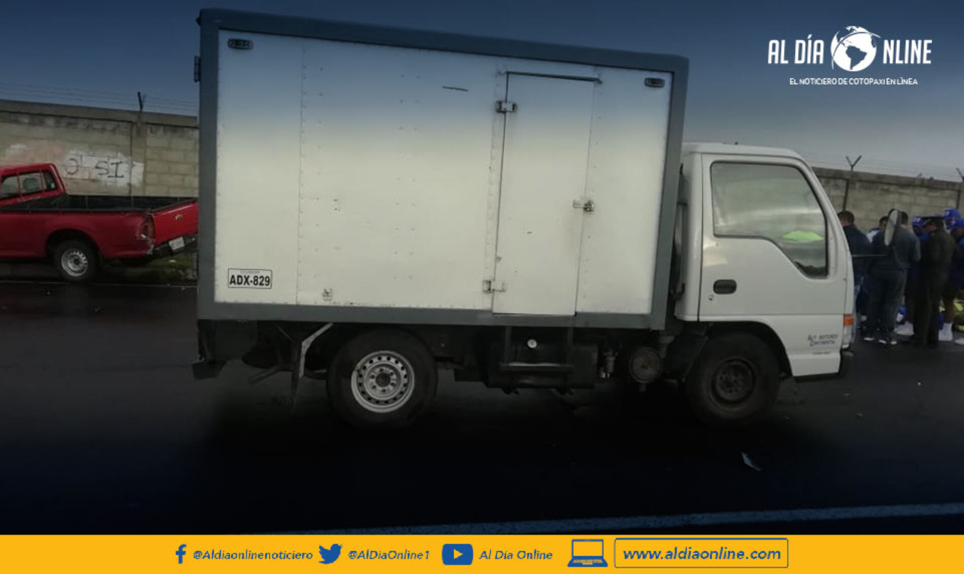 POLICÍA NACIONAL DA INFORME DETALLADO SOBRE ACCIDENTE DE TRÁNSITO SUSCITADO EN LA VÍA SAN BUENAVENTURA LATACUNGA.