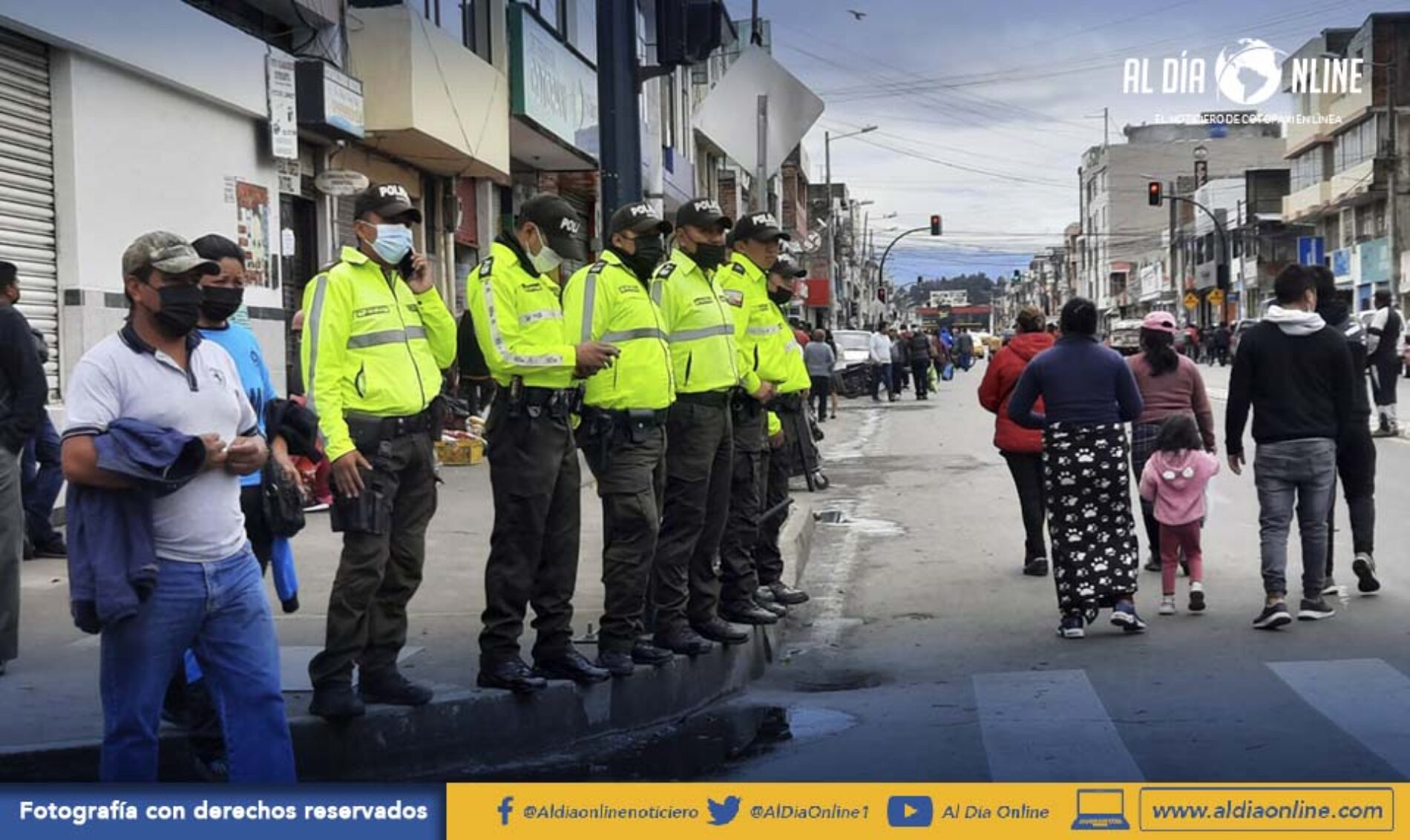 PATRULLAJE CONSTANTE REALIZAN MIEMBROS POLICIALES EN LATACUNGA (VIDEO)