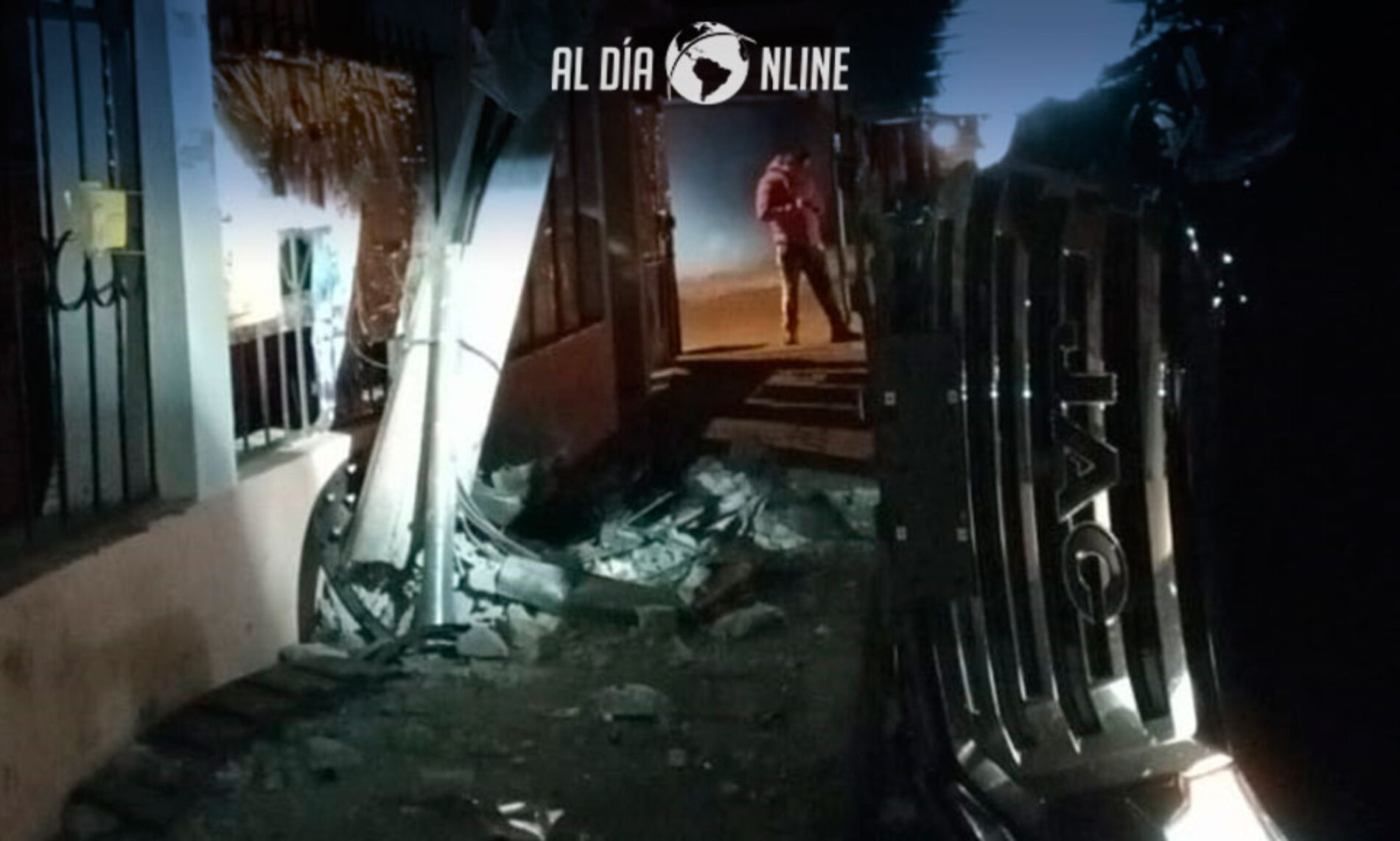 ACCIDENTE DE TRÁNSITO EN EL SECTOR DE EL NIÁGARA LATACUNGA DEJÓ COMO RESULTADO DAÑOS MATERIALES.