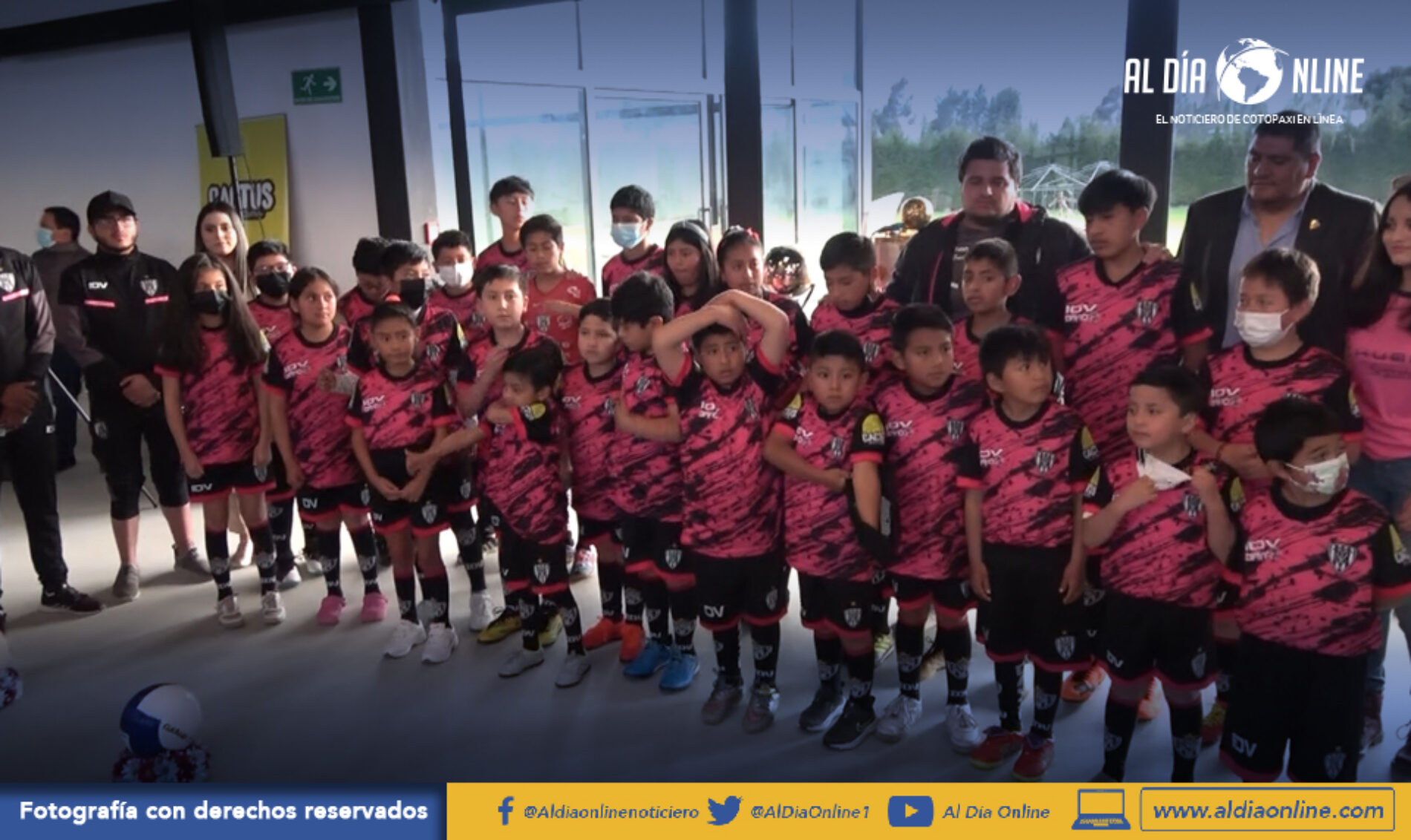 ESCUELA VACACIONAL Y PERMANENTE INAUGURÓ EL CLUB INDEPENDIENTE DEL VALLE EN SALCEDO (VIDEO)