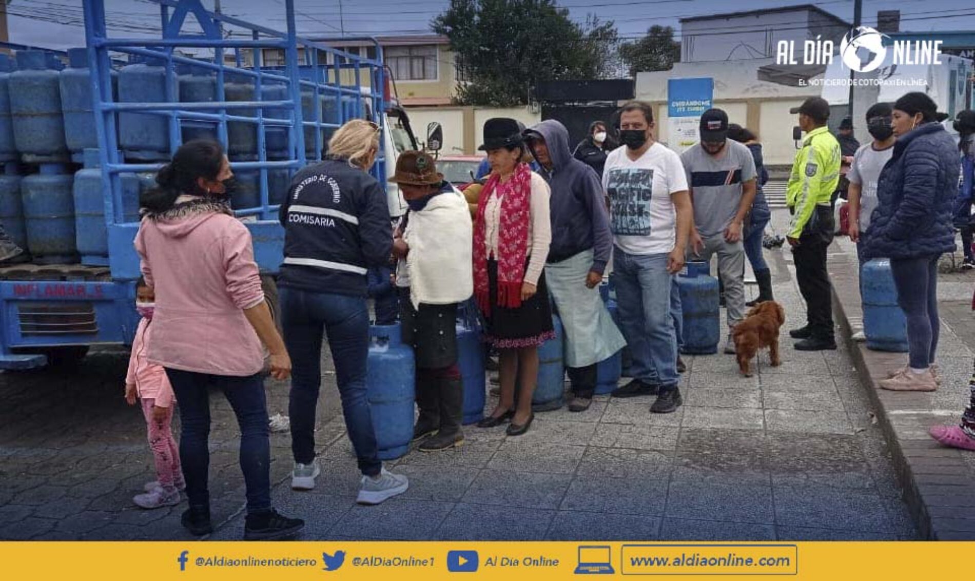 INTENDENTE DE POLICÍA SUFRIÓ INTENTO DE AGRESIÓN POR CIUDADANOS DESCONOCIDOS. (VIDEO)
